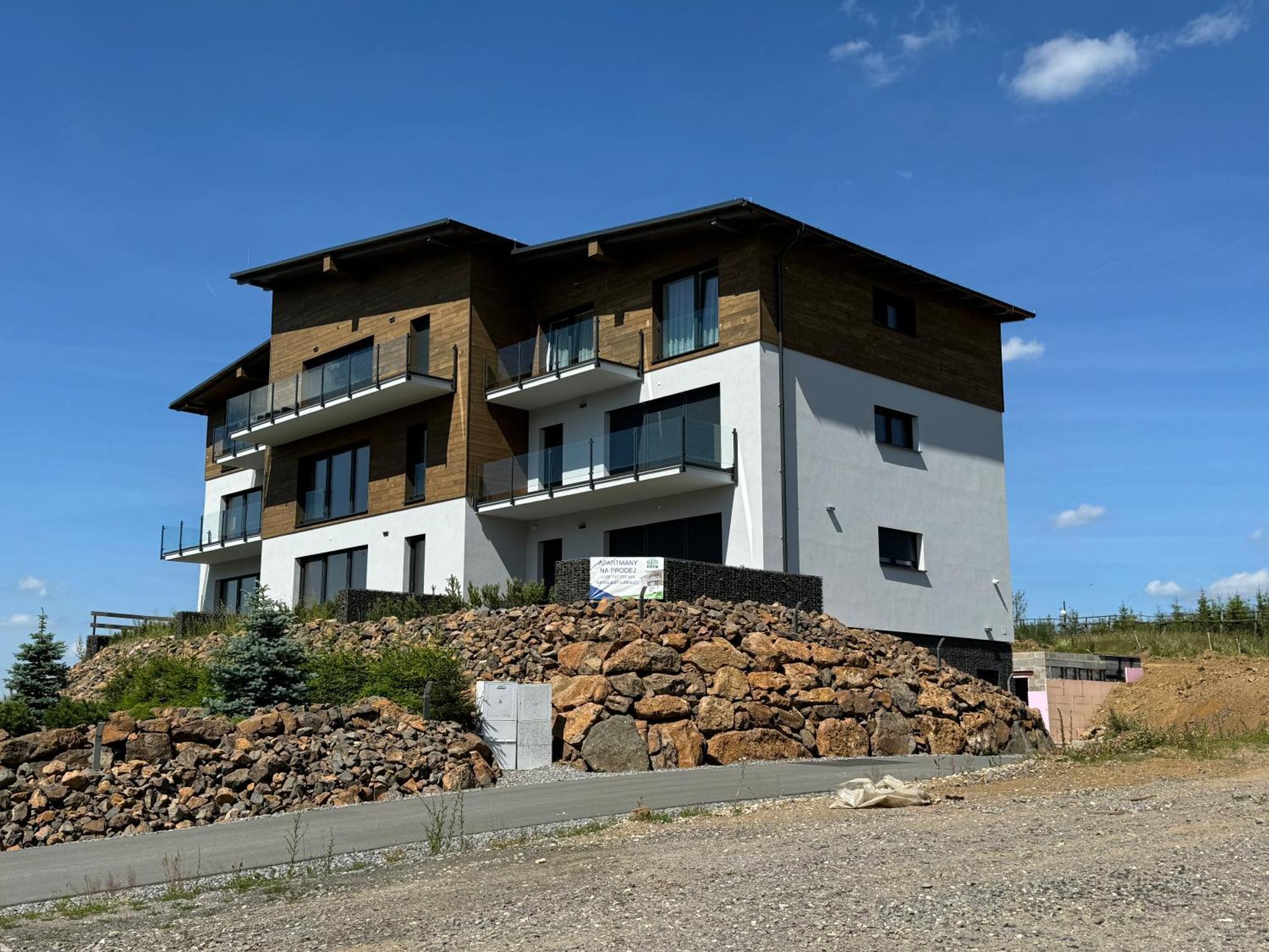 Apartmany Horizont Лоучна-под-Клиновцем Экстерьер фото